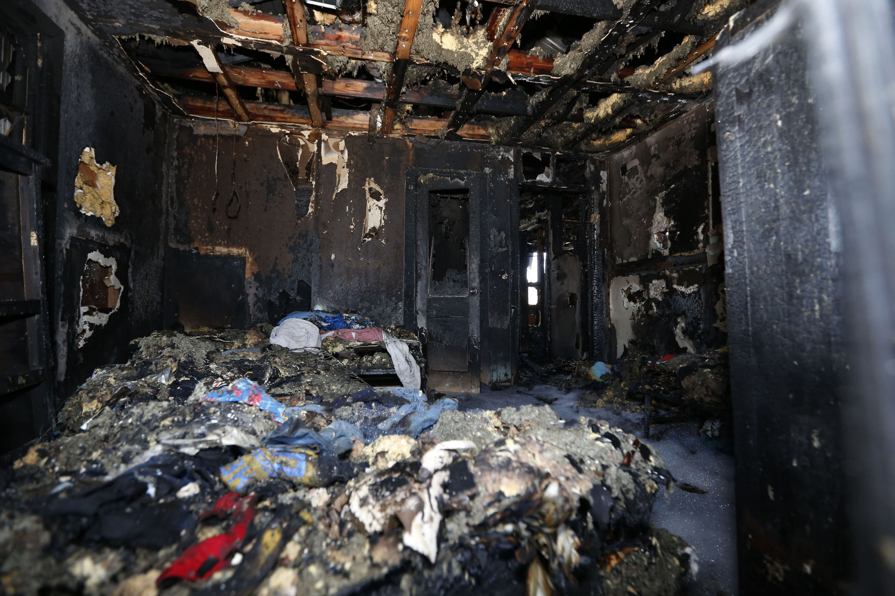 APTOPIX House Fire Mississippi